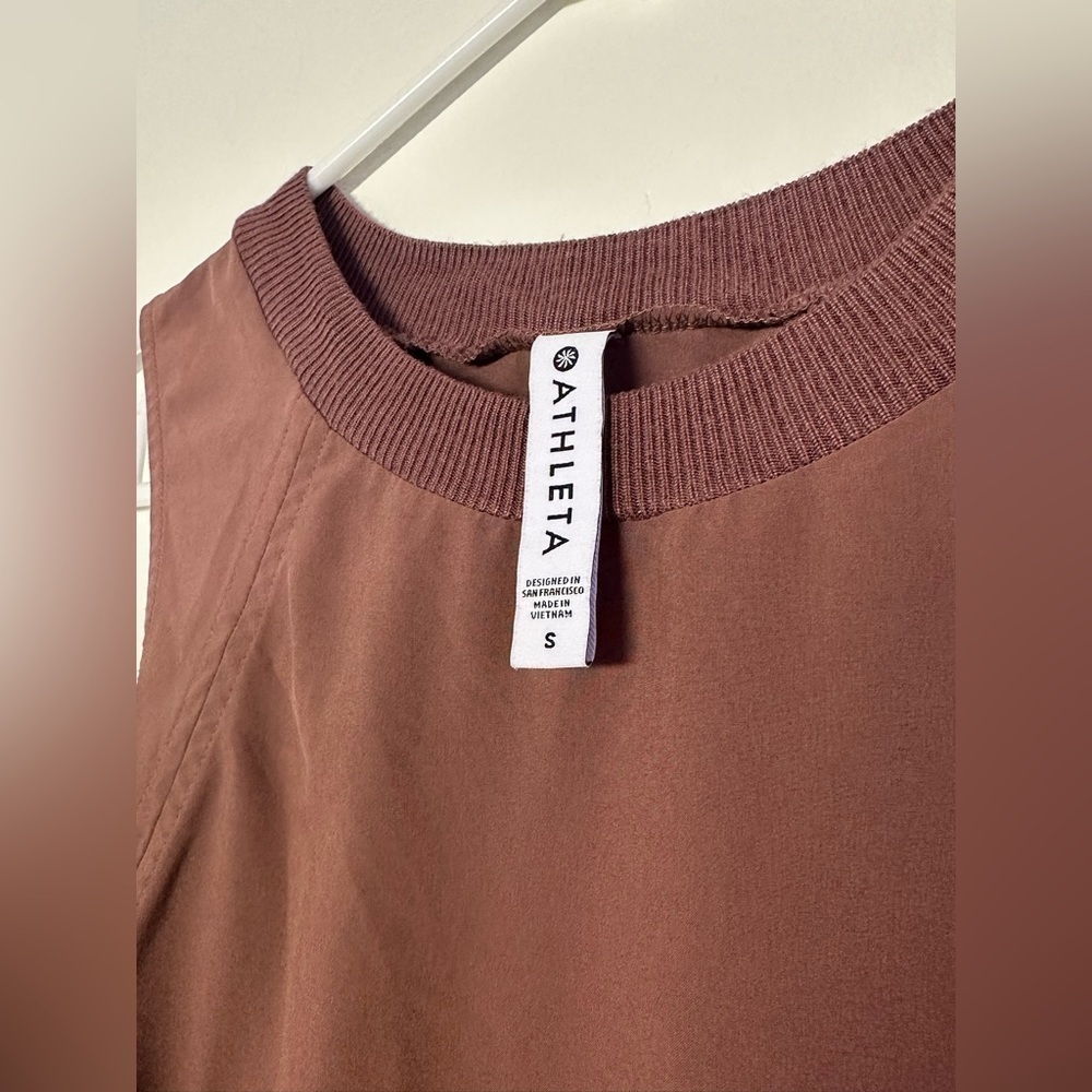 Athleta Zephyr Muscle Tank Top Size Small - Picture 3 of 8